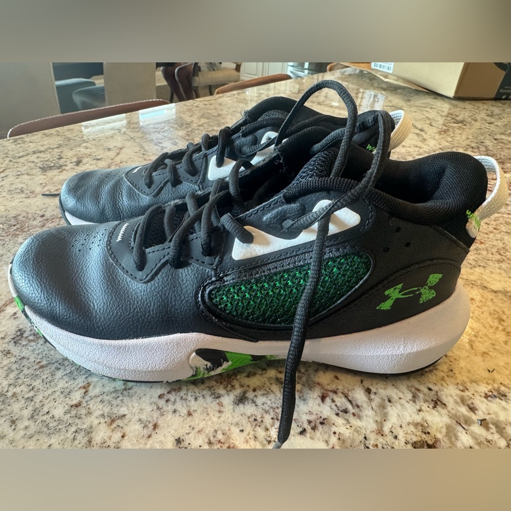 Under Armour Black and Green Sneakers